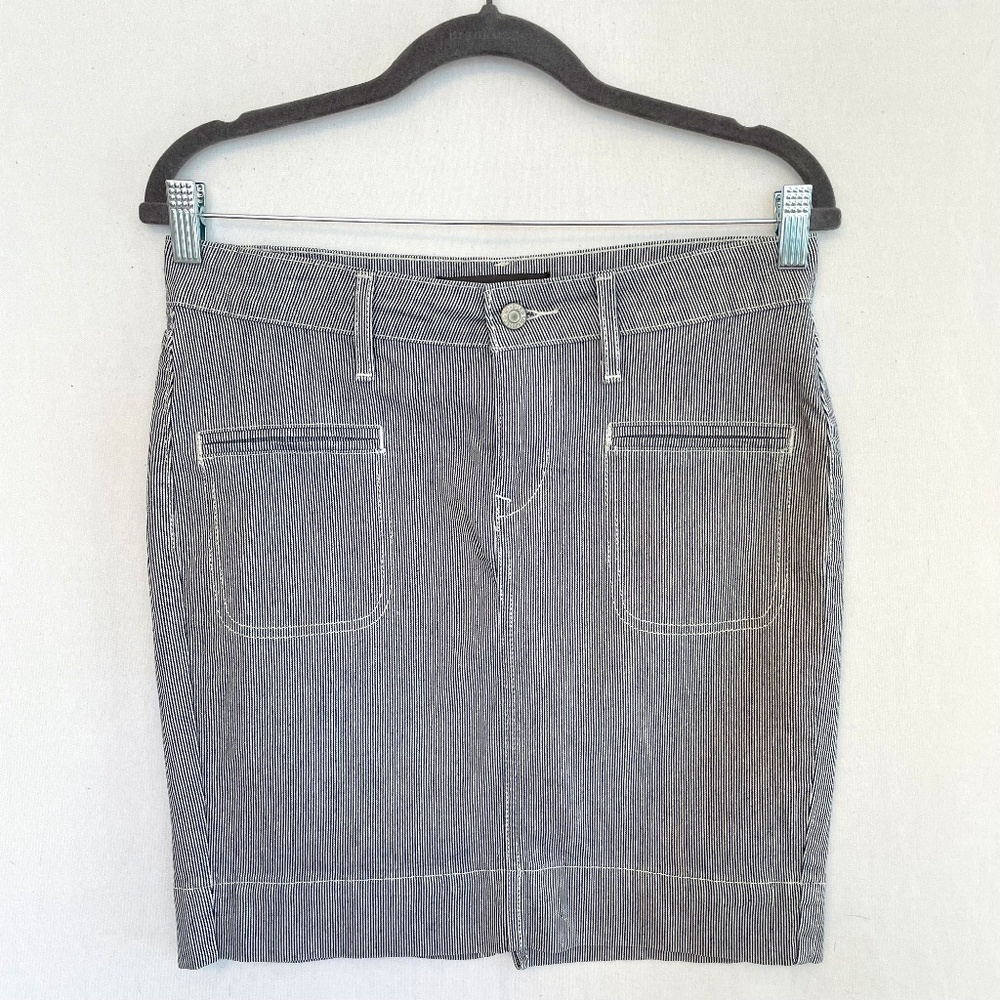 LEVI’S Women's Size 6 Railroad Stripe Mini Skirt Dark Charcoal & White